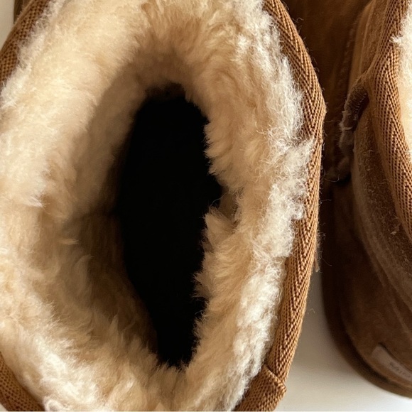 Minnetonka Genuine Sheepskin leather Women Olympia Short Boots Golden Tan size 8 - Picture 8 of 15